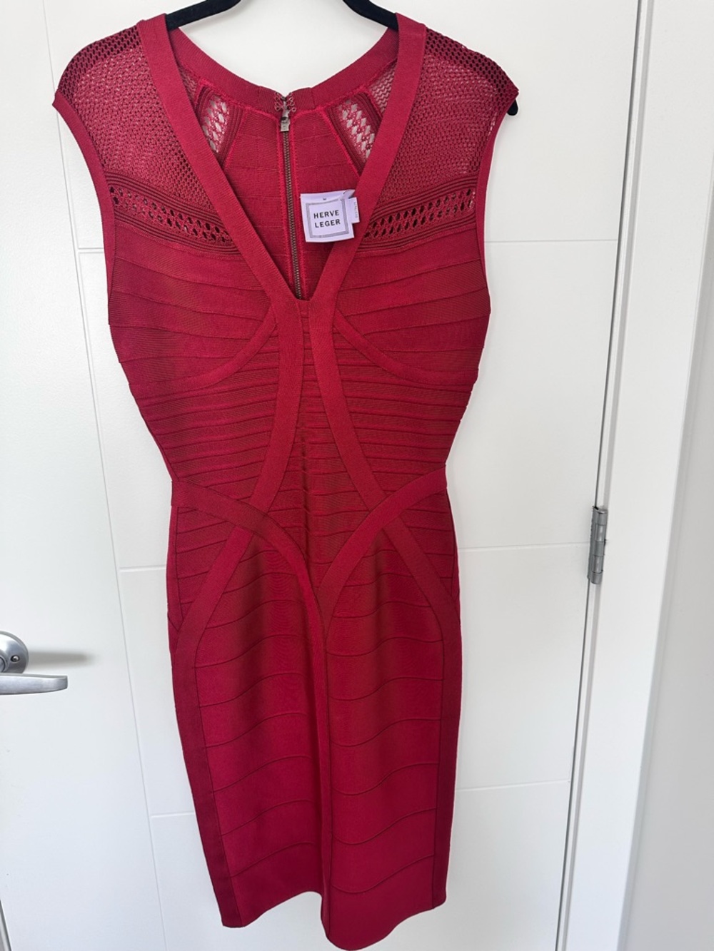 Herve Leger Chloe Bandage Bodycon Dress
Size Medium